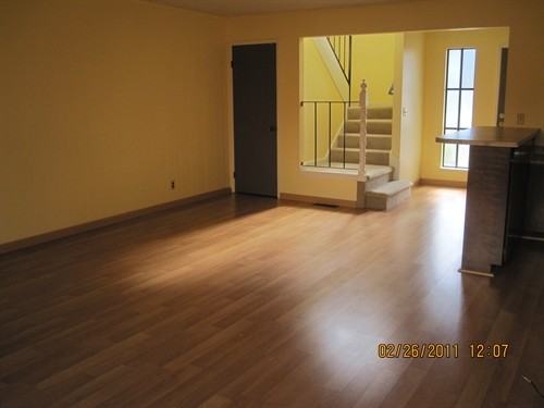 2 Oak Ave - Photo 2 of 9