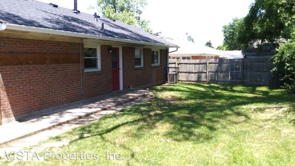 2116 Goldsmith Lane - Photo 2 of 9