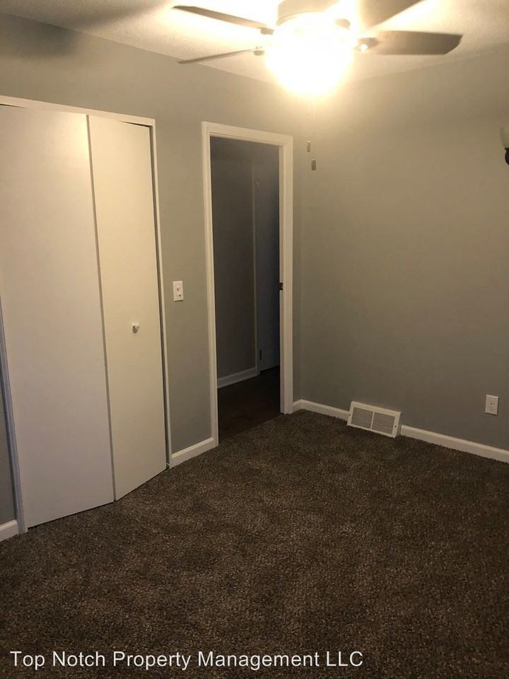 409 28th Ave West - Photo 3 of 19