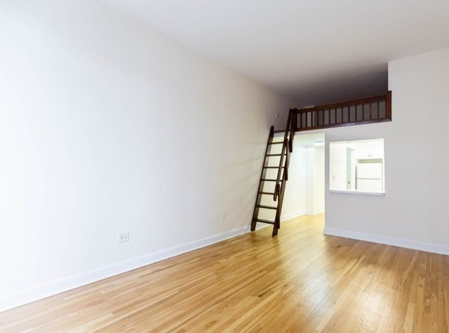 Broadway & Astor Place #4