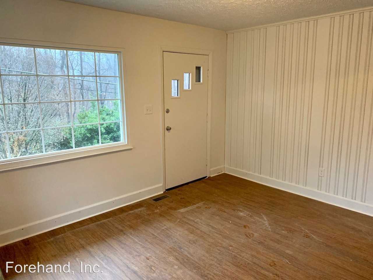 2620 Mayflower Drive - Photo 3 of 11