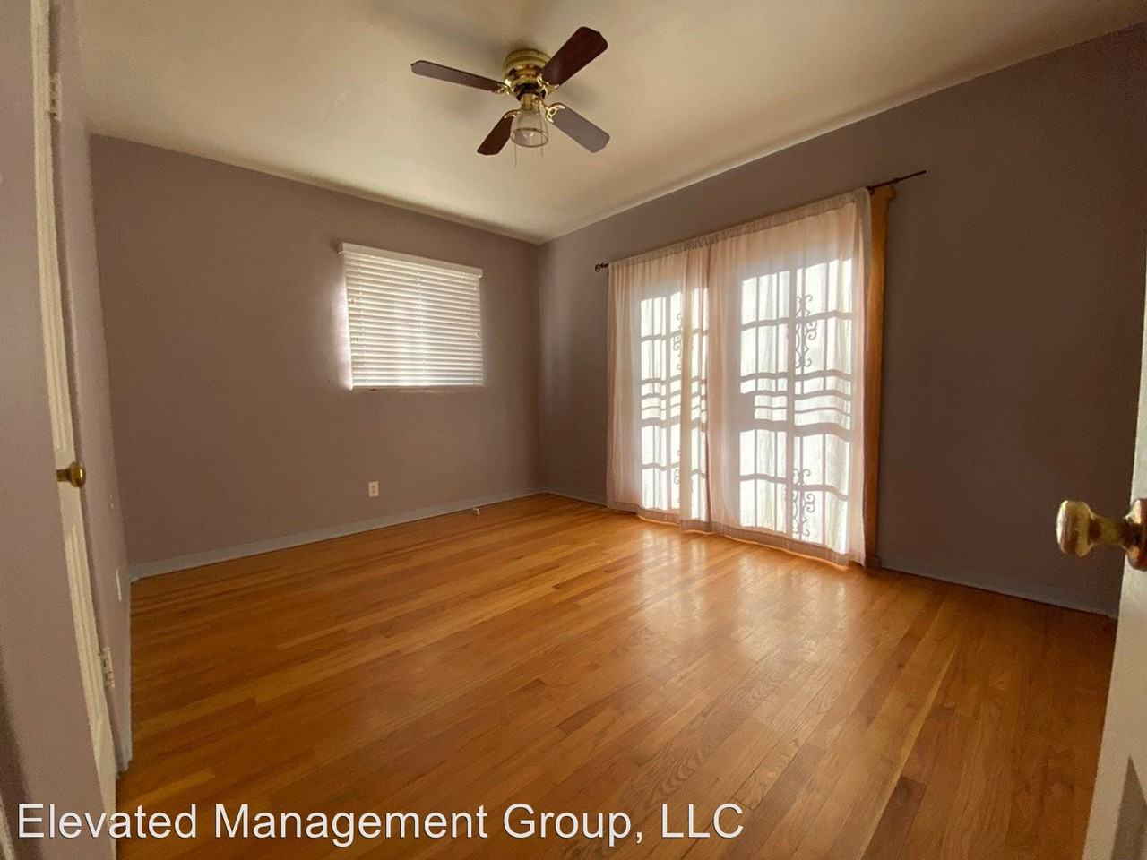 4613 Burton Se - Photo 2 of 10