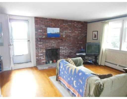 4 Pickett St #3 - Photo 2 of 9