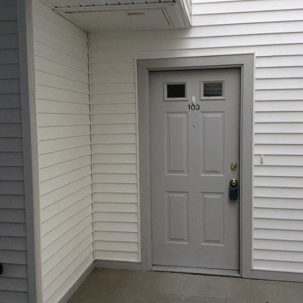 103 Autumn Ct - Photo 2 of 15