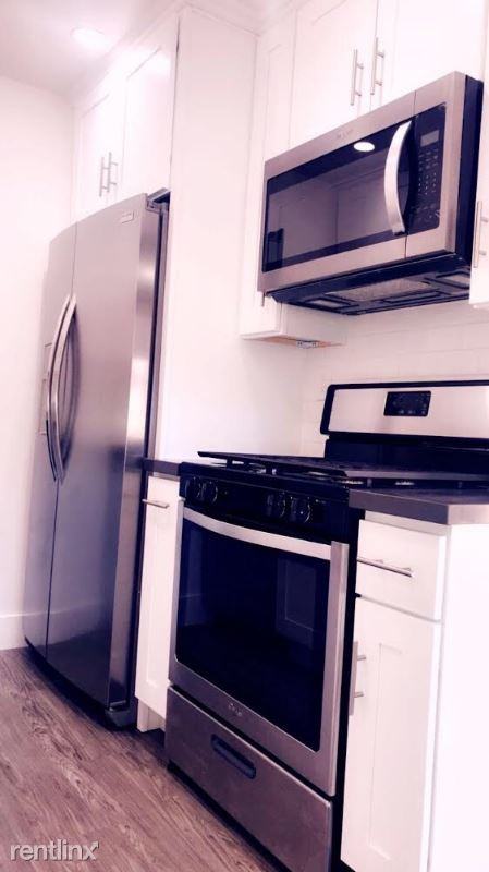 95 N. Michigan Ave. 2 - Photo 2 of 13