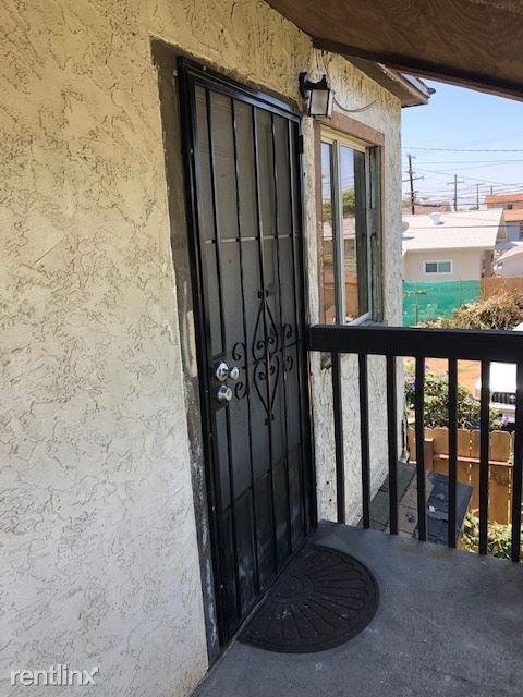 3621 45th St - Photo 2 of 11