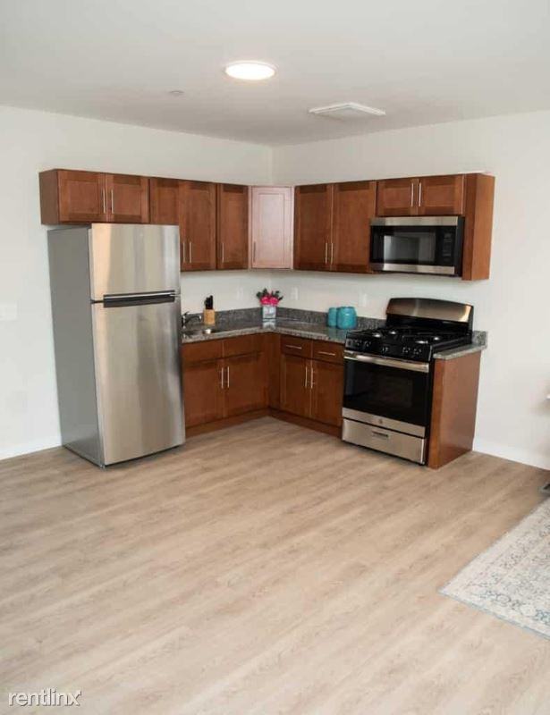 329 W State St 306 - Photo 3 of 26