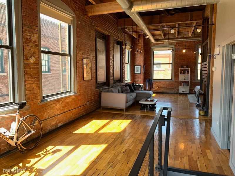 1920 Wyandotte Ct 6 - Photo 2 of 25