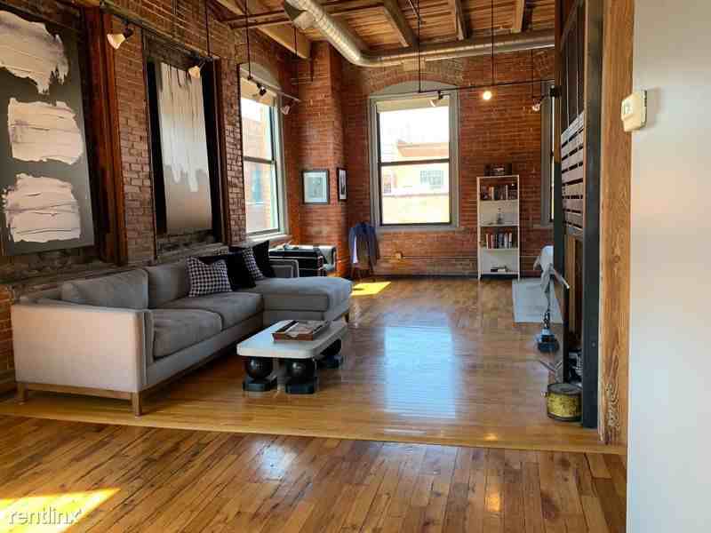 1920 Wyandotte Ct 6 - Photo 3 of 25