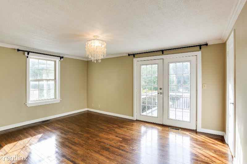 426 E. 63rd Terrace - Photo 3 of 14