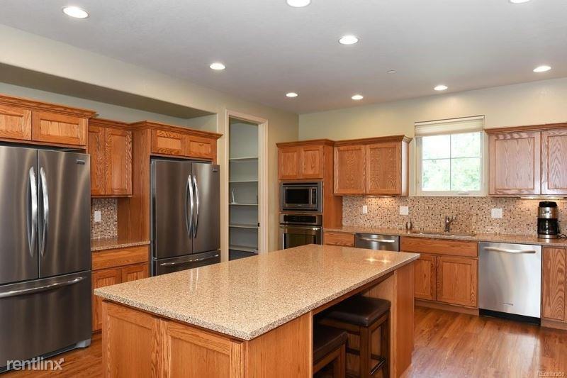 1397 Cottonwood St. 80 - A #B - Photo 3 of 15