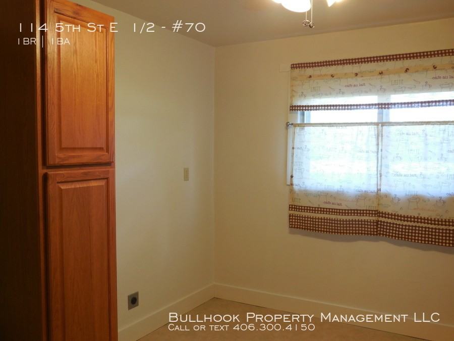 114 5th St E 1/2 #70 - Photo 3 of 9