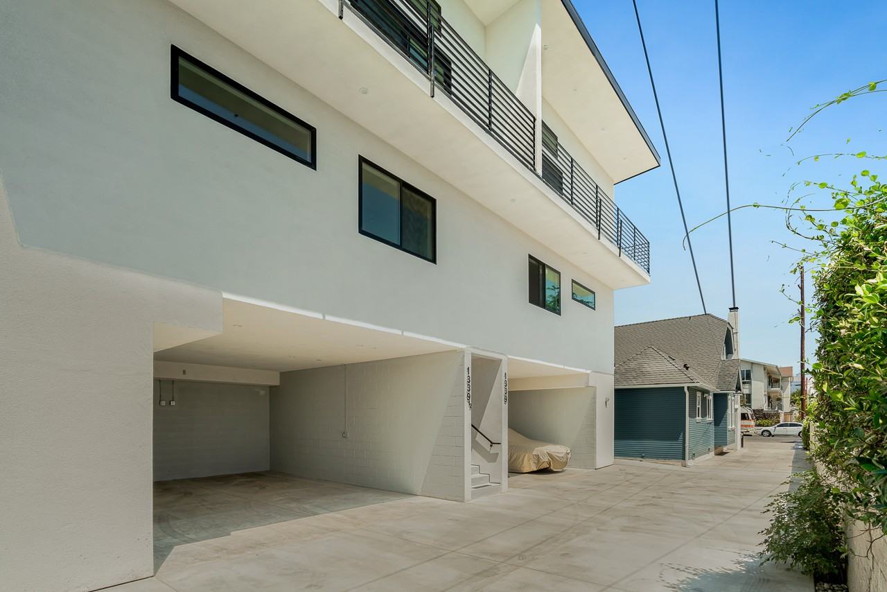 1339 North Kenmore Avenue - Photo 3 of 22