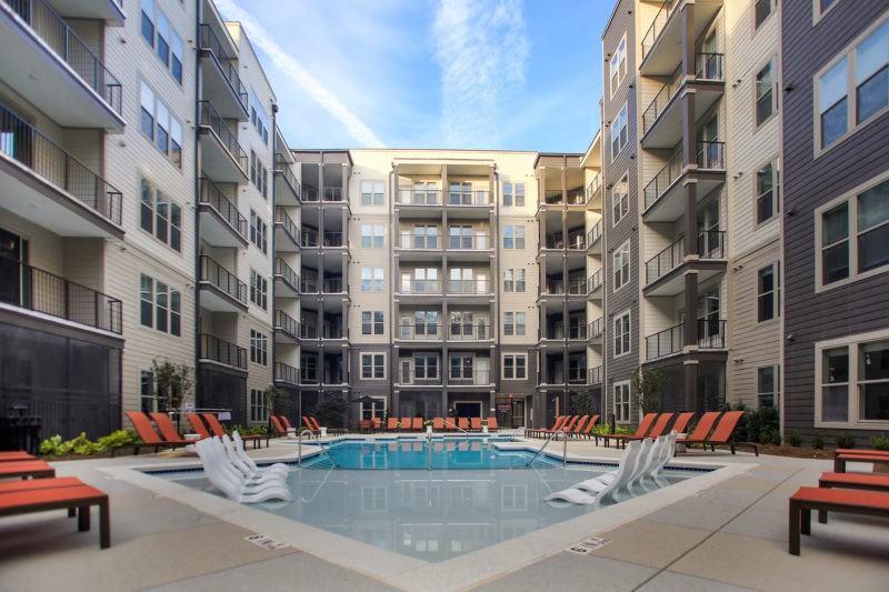 Helios - Photo 4 of 22