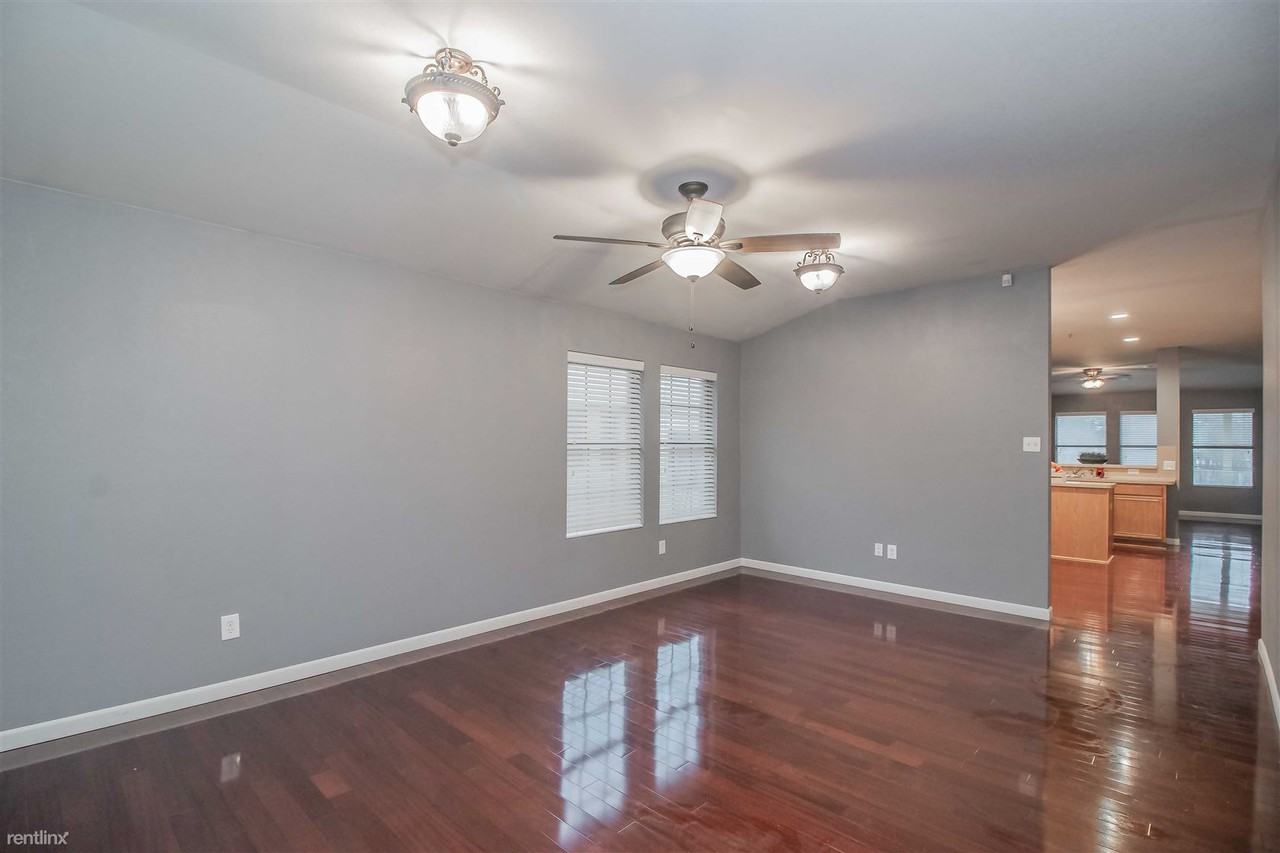 9888 Willowick Ave - Photo 3 of 16