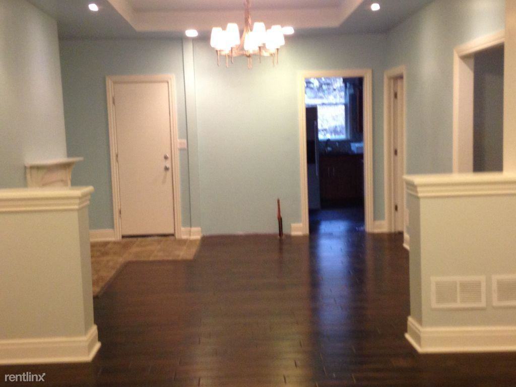 215 Henderson Street - Photo 3 of 15