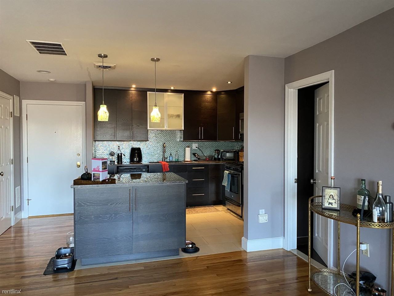 227 Summit Ave. E302 - Photo 2 of 19