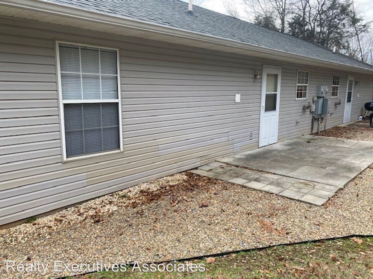 2256 Mentor Road - Photo 2 of 8