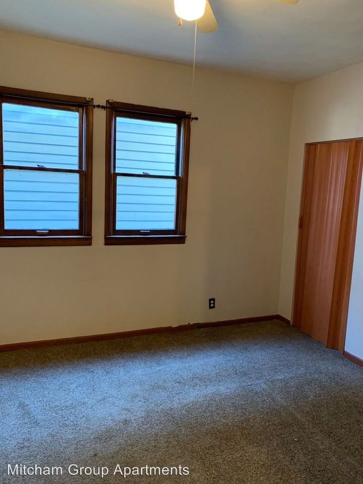 229 Third - Photo 2 of 8