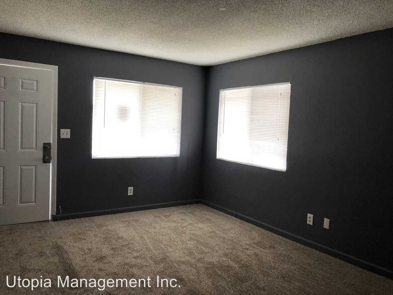 7372 Elm St - Photo 2 of 12