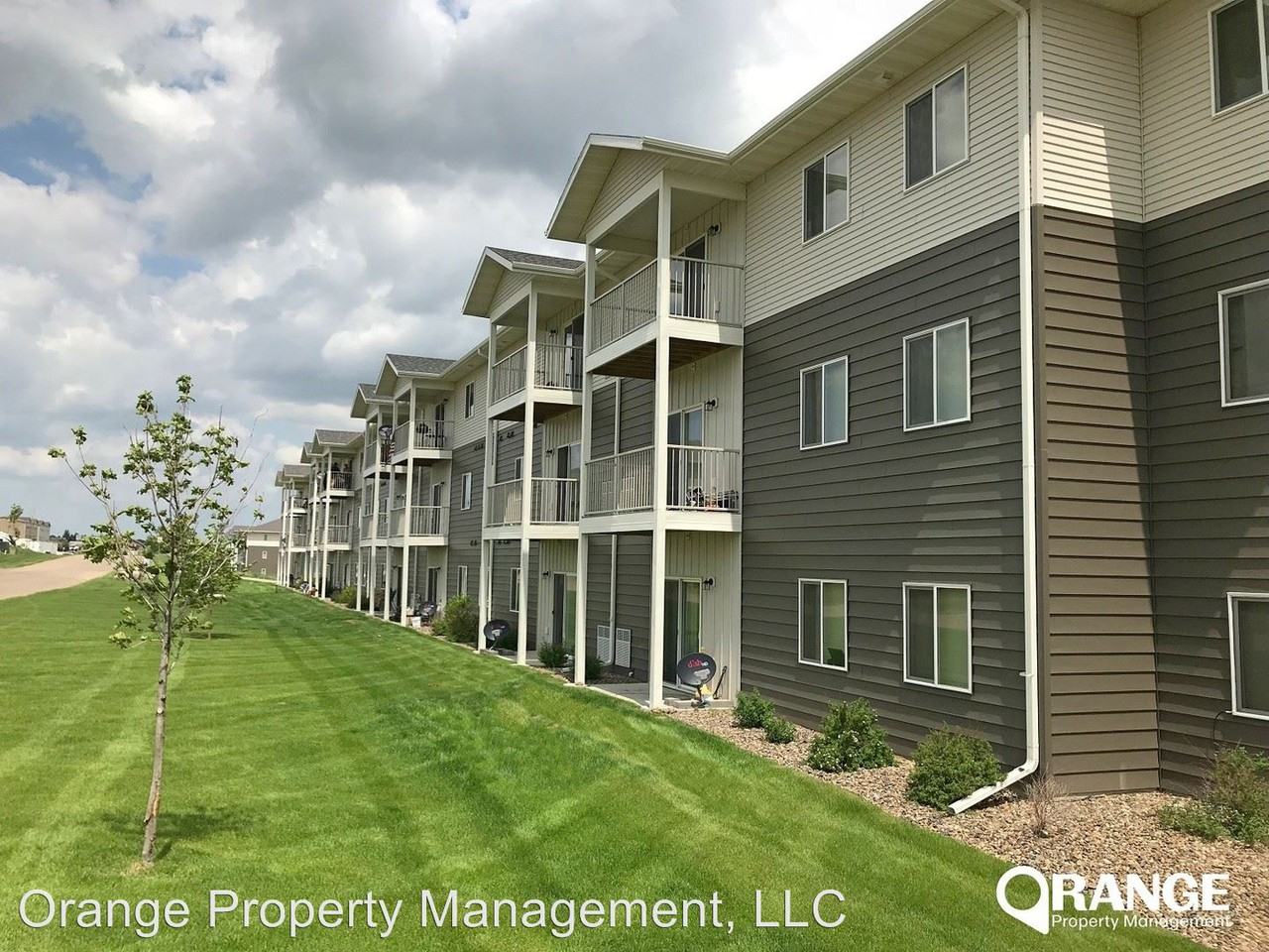 1112 S Pheasant Ridge St - Photo 3 of 50