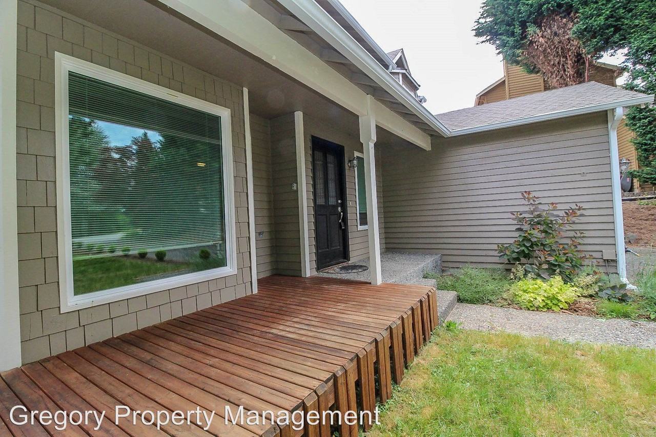 16900 126th Ave Ne - Photo 2 of 20