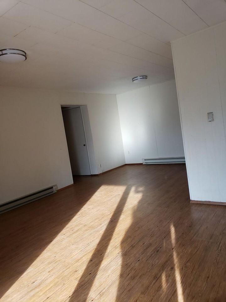 415A 415a Grand Drive - Photo 2 of 4