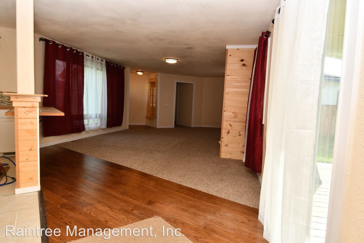 2347 Cannon Ave - Photo 3 of 10