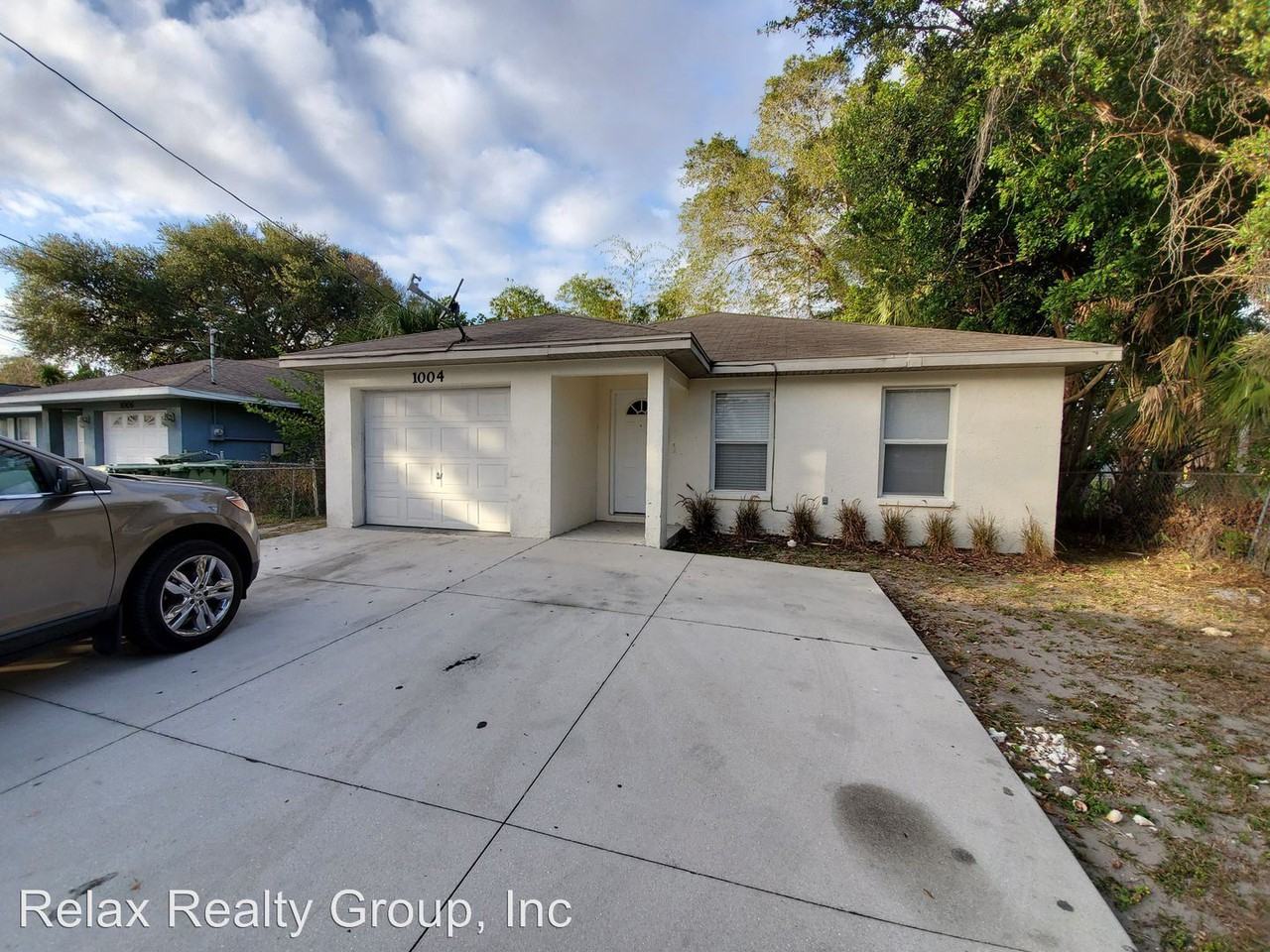 1004 17th Ave W - Photo 2 of 19