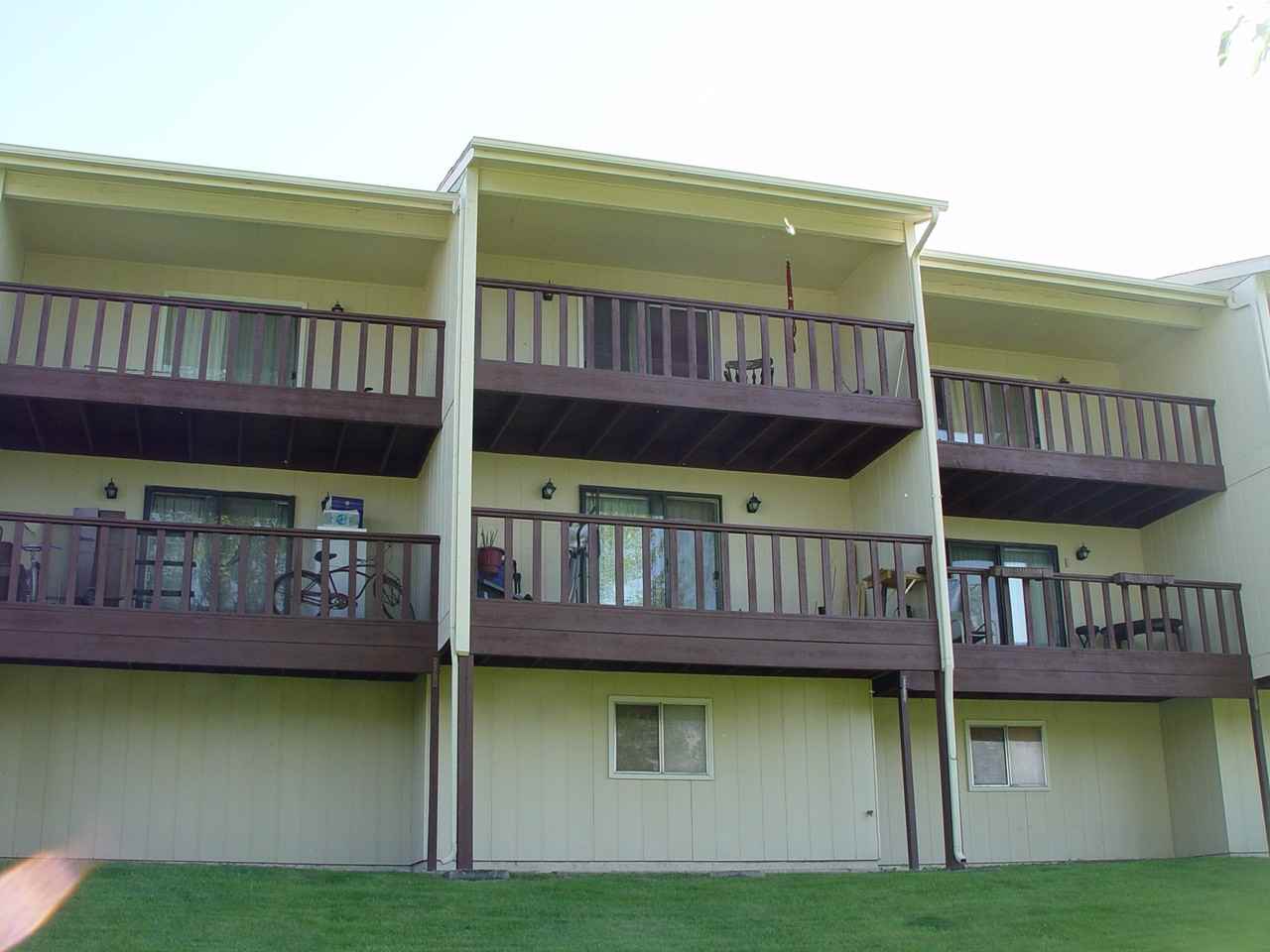 234 Farview Dr - Photo 3 of 4