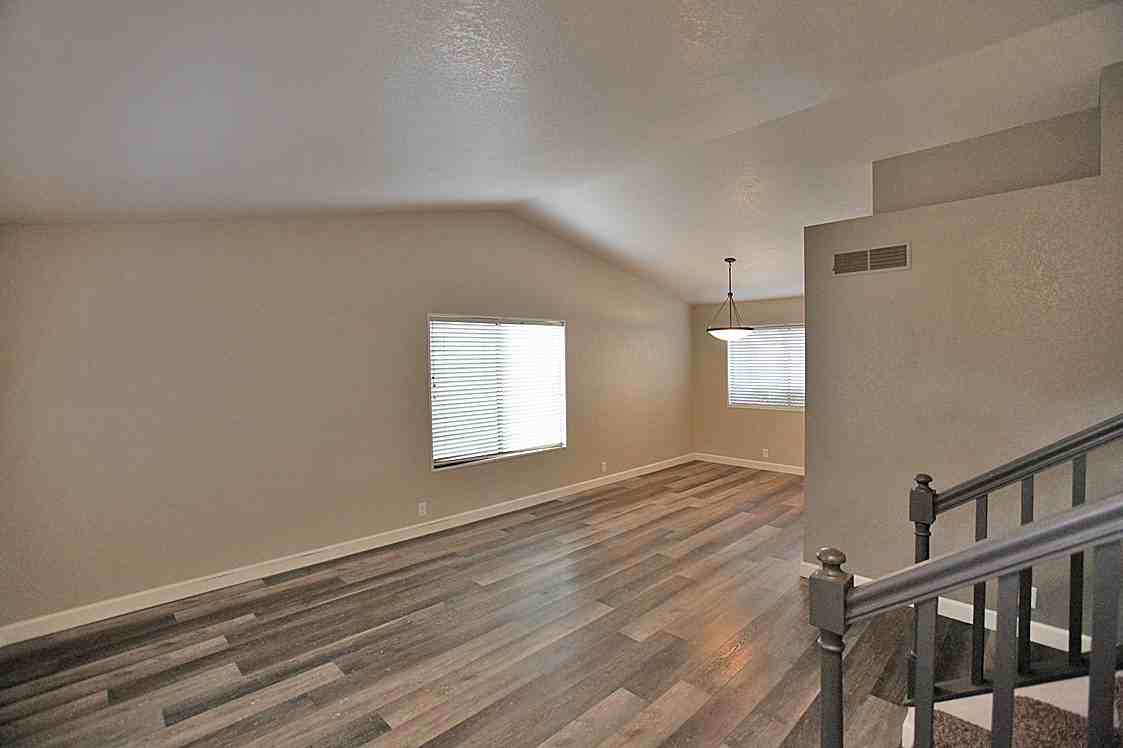 4016 W Misty Willow Ln - Photo 3 of 23