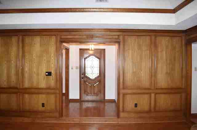 2429 Spring Valley Dr - Photo 3 of 18