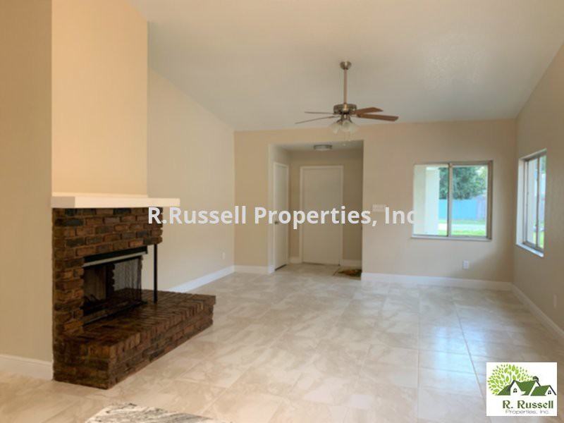 1221 Spring Lite Way - Photo 2 of 10