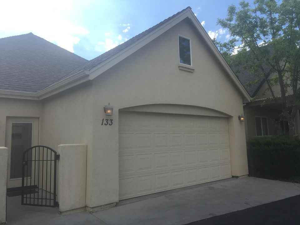 133 Echo Peak Ter - Photo 3 of 26