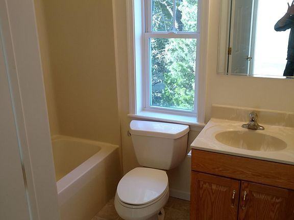 7033 Thorneton Rd - Photo 3 of 7