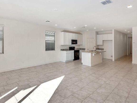 3217 W Fremont Rd - Photo 2 of 14