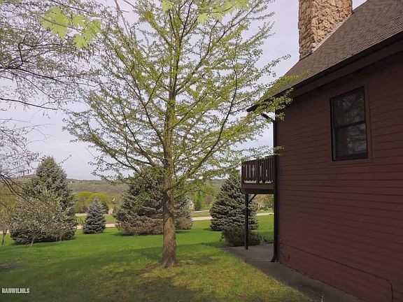 101 Cogan Dr - Photo 3 of 20