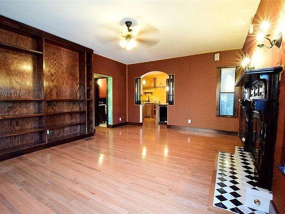 826 Blaylock Dr - Photo 2 of 7