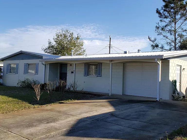 4825 Key Largo Dr W - Photo 2 of 16