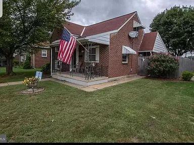 771 Oatman St - Photo 3 of 5