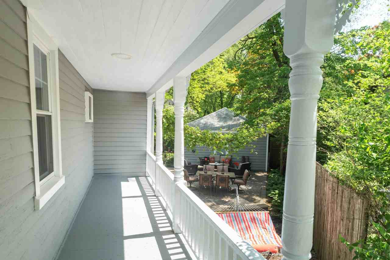 1209 Middlebury Lane - Photo 2 of 22