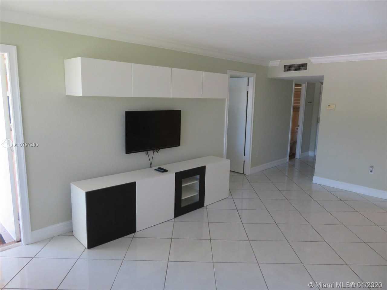 7450 Miami Lakes Dr Unit C205