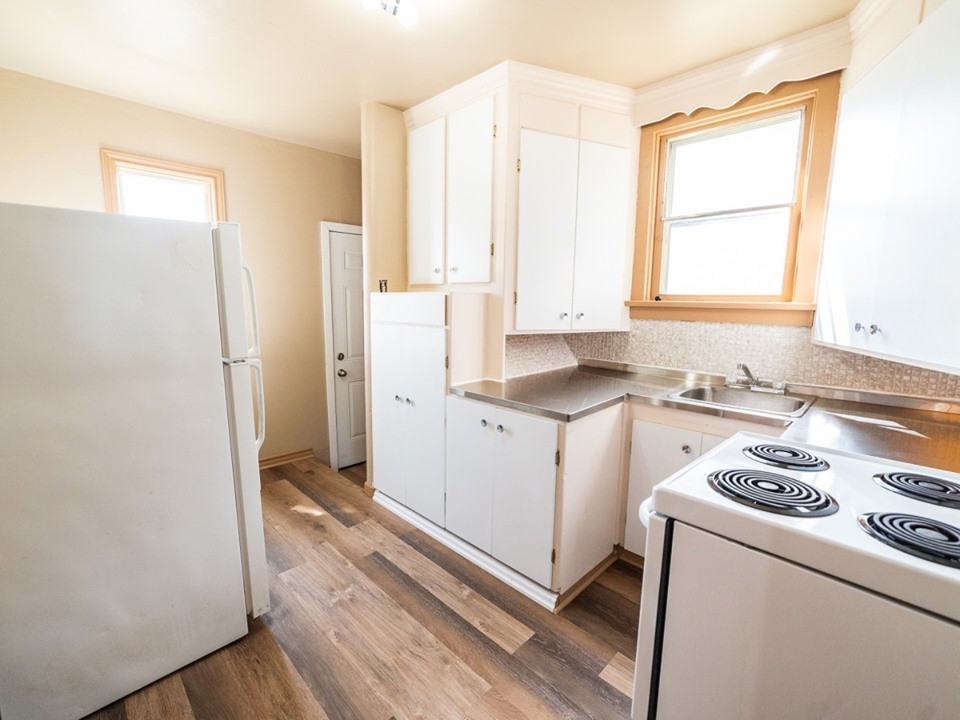 378 Elgin Avenue - Photo 2 of 11