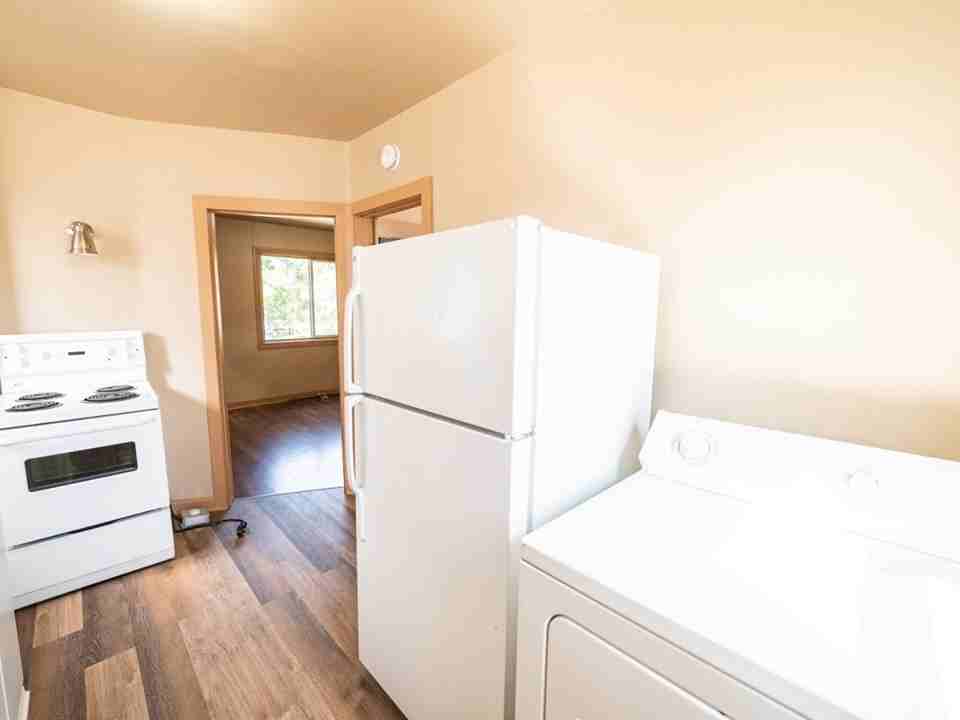 378 Elgin Avenue - Photo 3 of 11