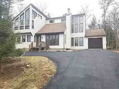 217 Ravenhill Rd - Photo 2 of 17