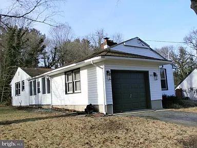 502 10th St - Photo 3 of 32