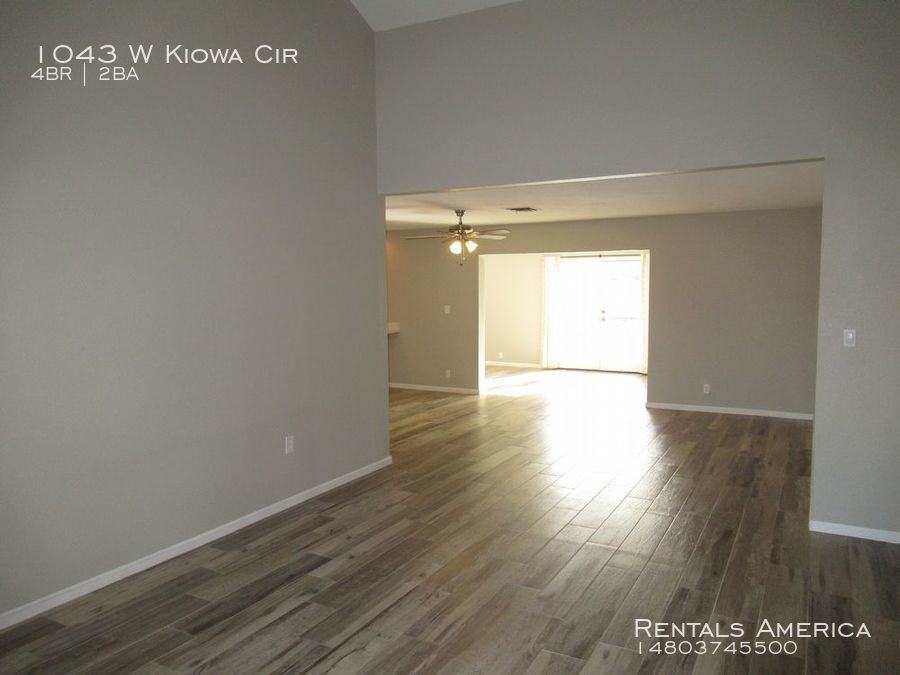 1043 W Kiowa Cir - Photo 3 of 27