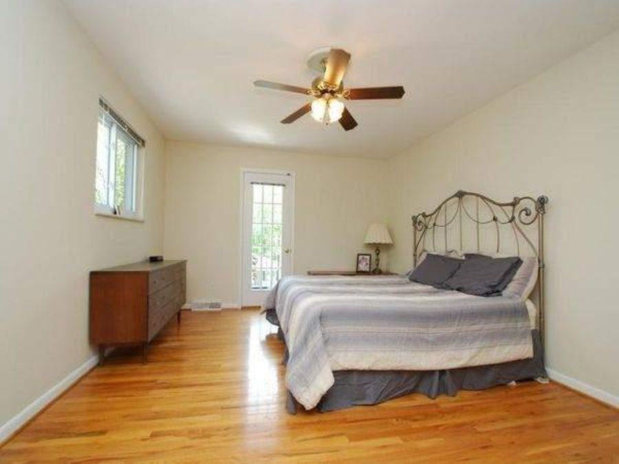 7010 Queensway Lane - Photo 2 of 7