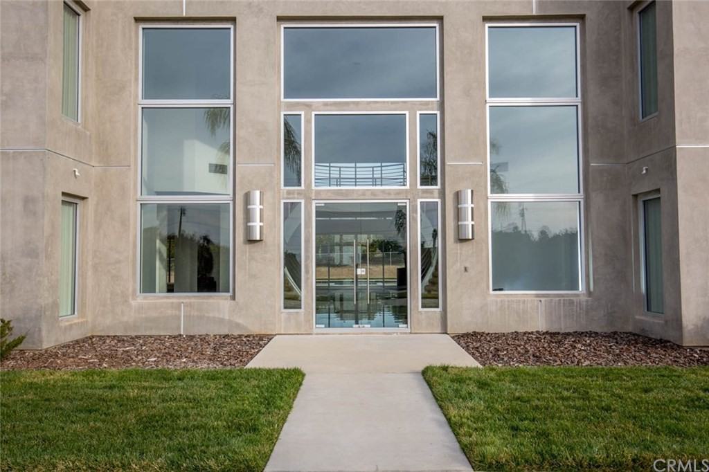 10775 King Street - Photo 3 of 45