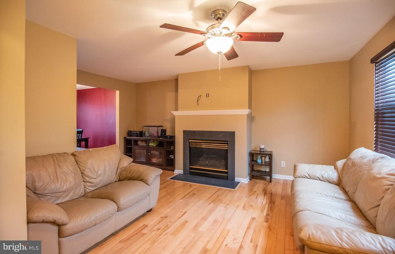 38 Wakefield Road - Photo 3 of 21